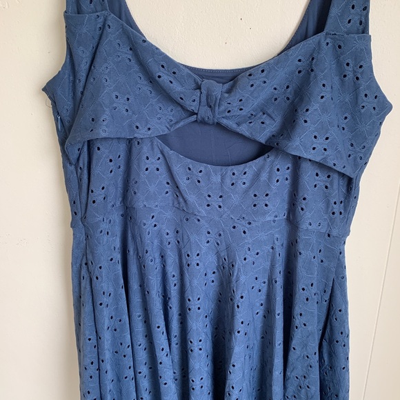 Hutch blue eyelet midi dress - Picture 3 of 6